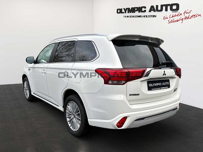 Mitsubishi Outlander 2.4 Plug-In Hybrid Basis  NEBEL  KLIMA