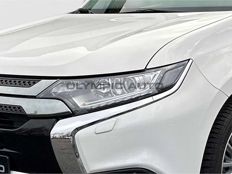 Mitsubishi Outlander 2.4 Plug-In Hybrid Basis  NEBEL  KLIMA