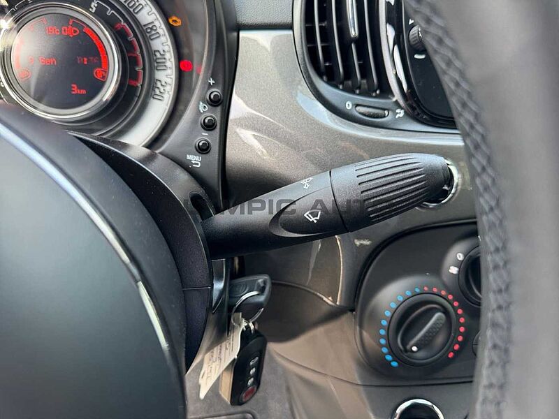 Fiat 500C MY23 1.0 GSE Hybrid KLIMA USB TOUCH CARPLAY