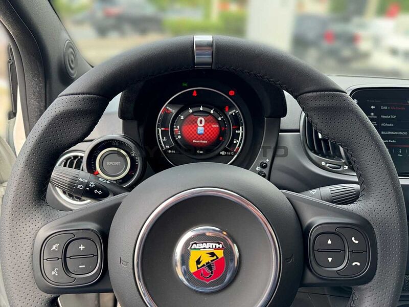 Abarth 595C 1.4 T-jet 165PS KLIMA-AT NEBEL NAVI CARPLAY