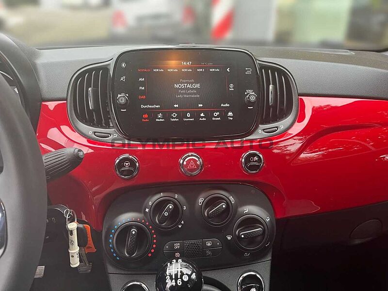 Fiat 500 1.0 Hybrid Lounge CARPLAY KLIMA PARKSENSOREN